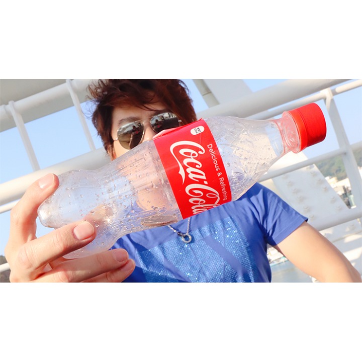 Banked - Red, Coca-Cola (Gimmicks and Online Instructions) by Taiwan Ben