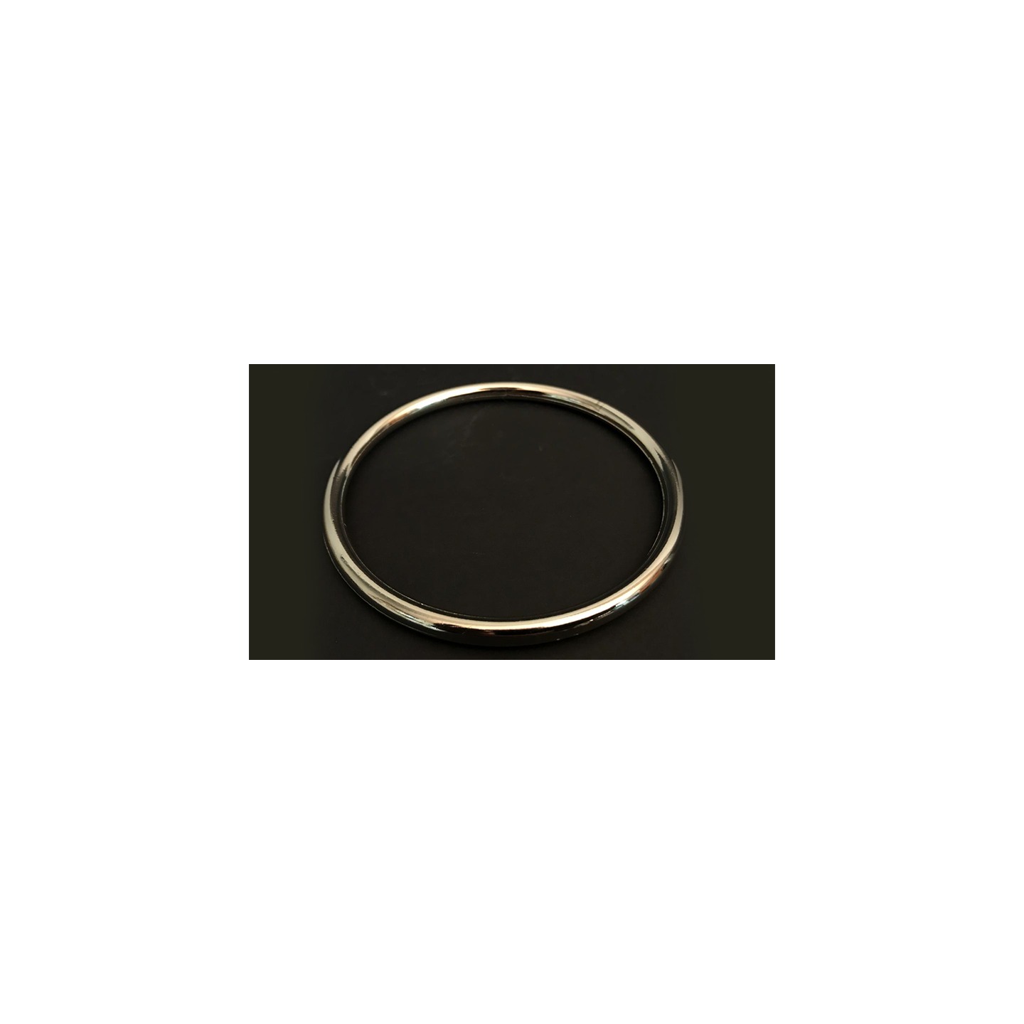 Ring on Rope by Bazar de Magia