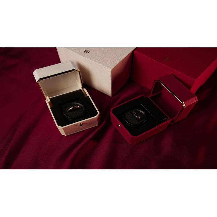 Magic Ring Box (White) by TCC