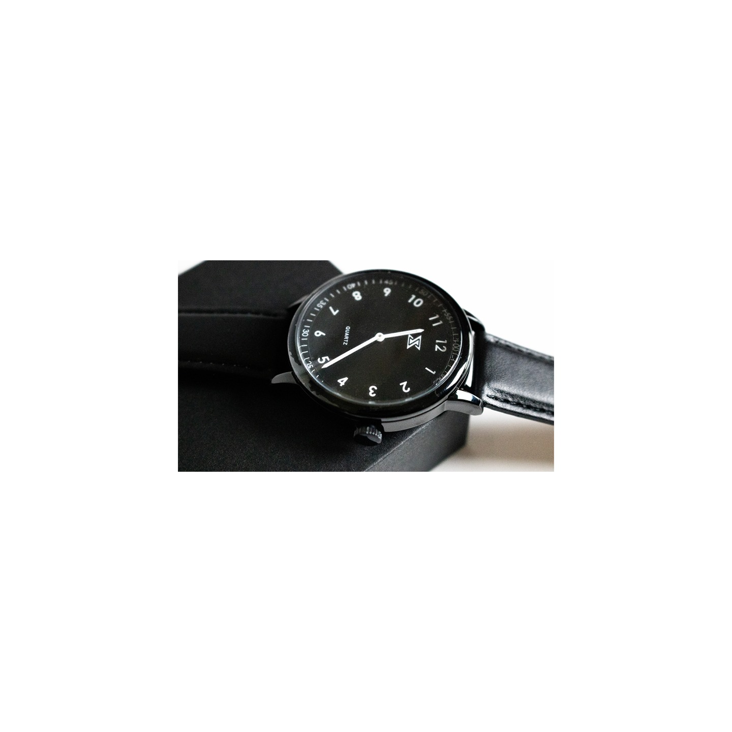 SB Watch 2022 (Black) by András Bártházi and Electricks