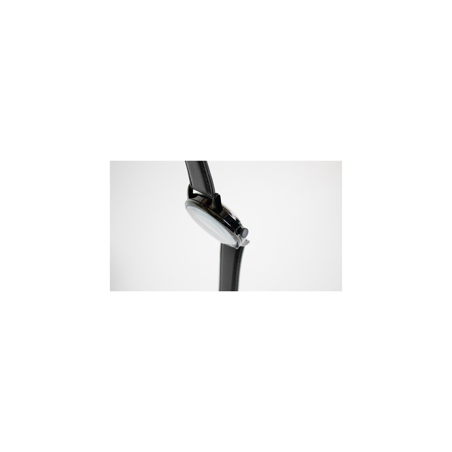SB Watch 2022 (Black) by András Bártházi and Electricks