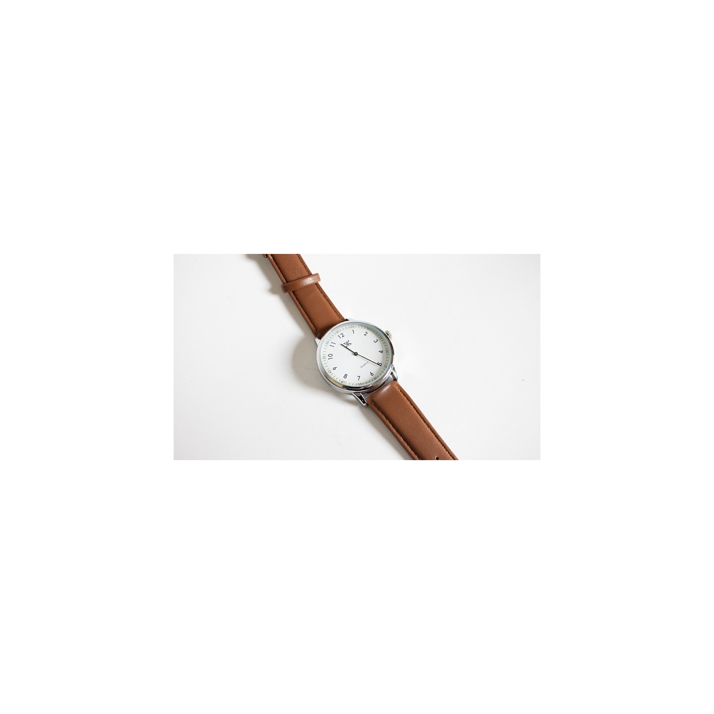 SB Watch 2022 (White) by András Bártházi and Electricks