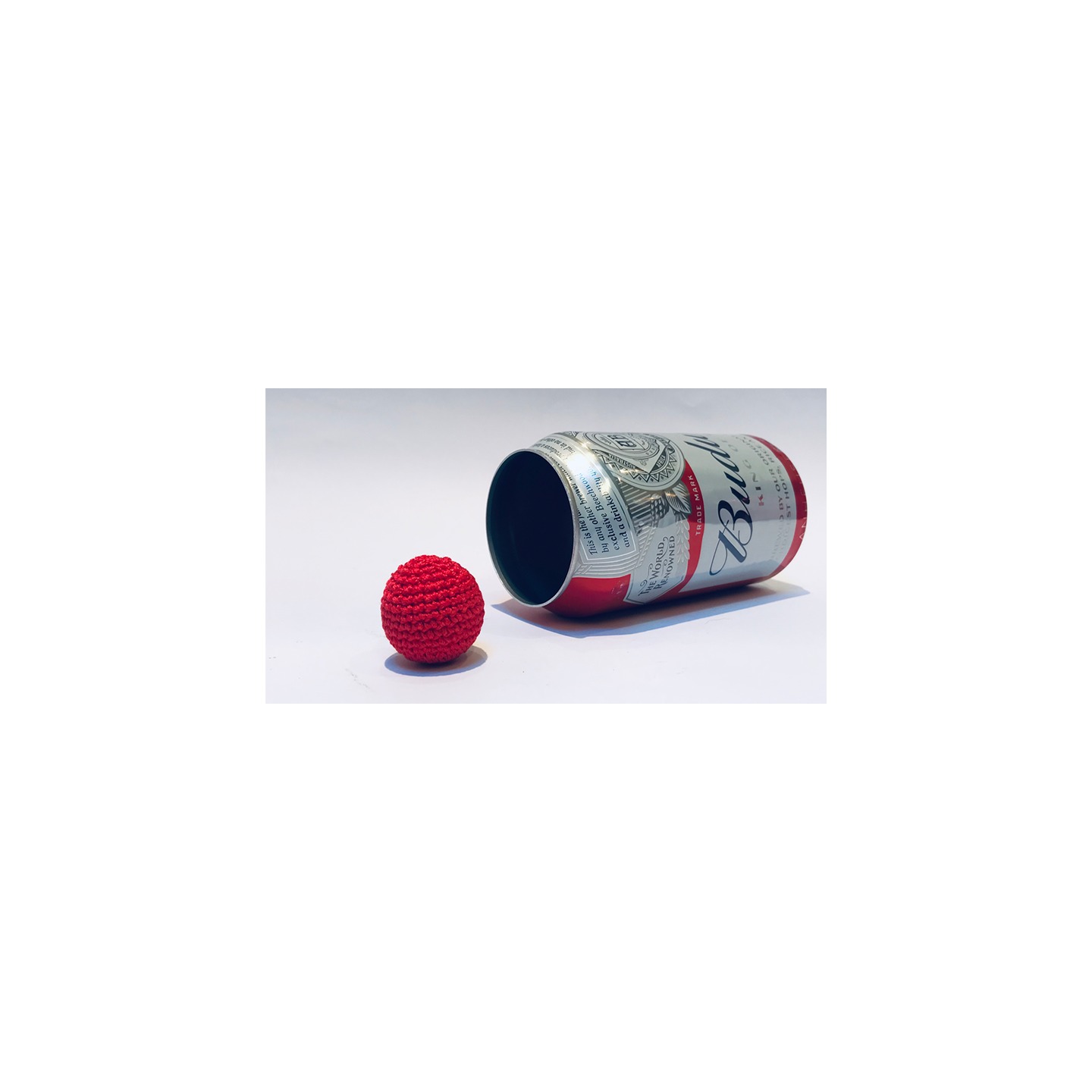 Chop Can Beer (Gimmicks and Online Instructions) by Bazar de Magia