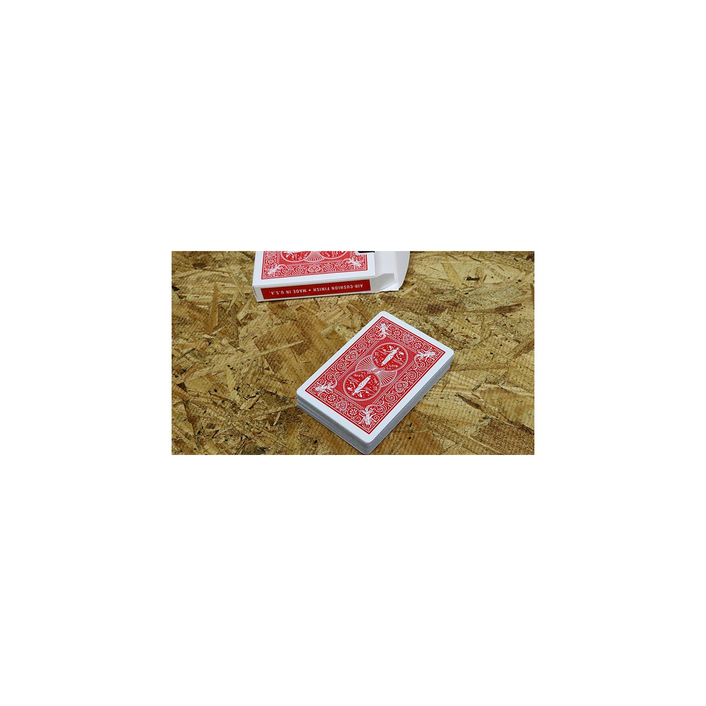 Bicycle Maiden Back (Red) by US Playing Card Co