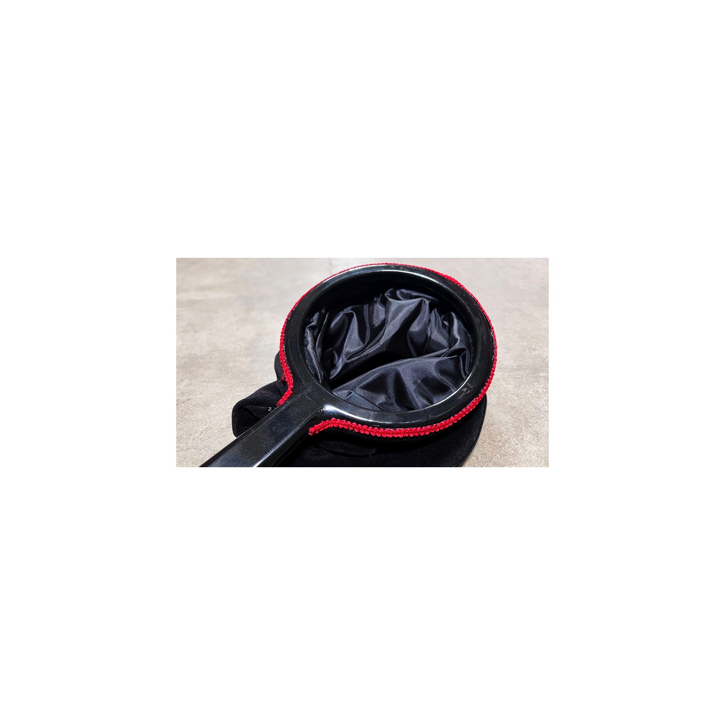 Change Bag Velvet REPEAT WITH ZIPPER (Black) by Bazar de Magia - Tricks