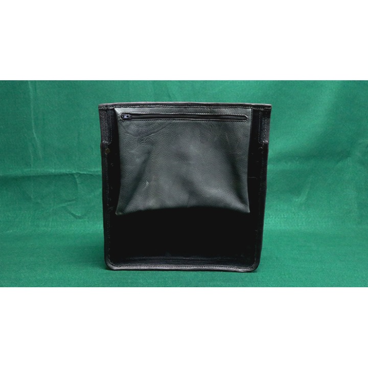 BUSKER POUCH by The Ambitious Card