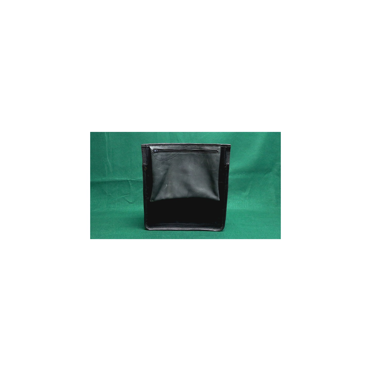 BUSKER POUCH by The Ambitious Card