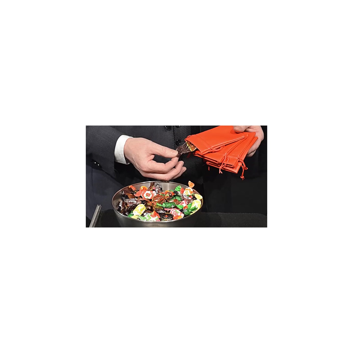 Detection Bag (Gimmicks and Online Instructions) by Leo Smetsers