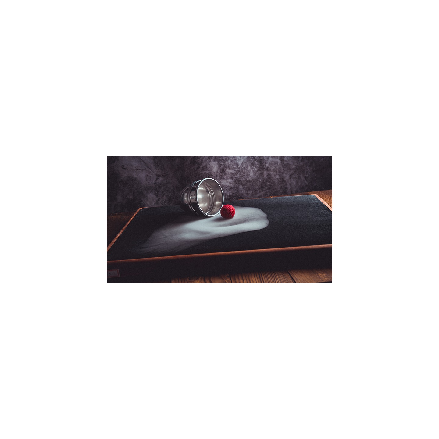SMOKE PAD STANDARD by Wang Ji & Bacon Magic