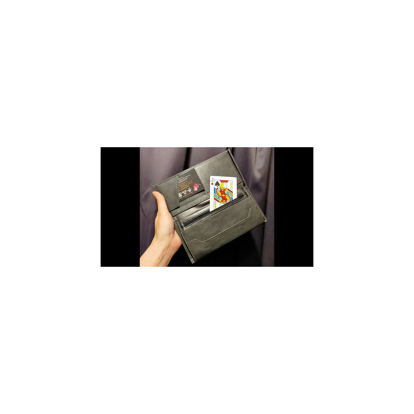 Bendix Bombshell Wallet by Tejinaya