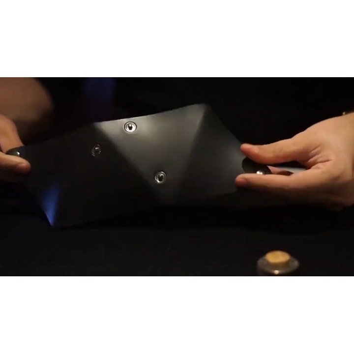 Vega BLACK (Gimmicks and Online Instruction) by Handy Altan & Agus Tjiu