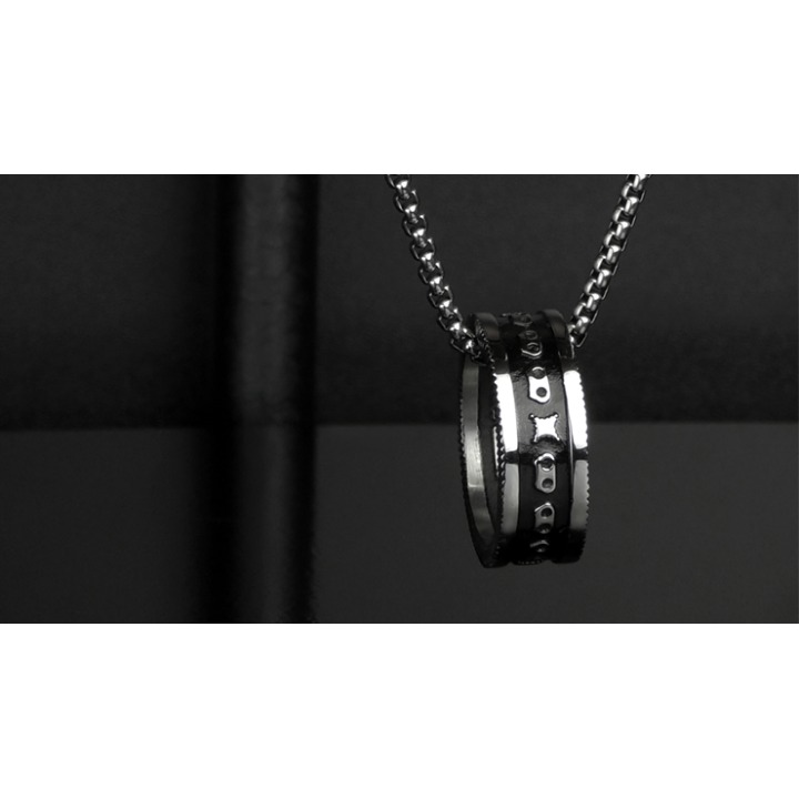 Collusion Ring (Large) by Mechanic Industries
