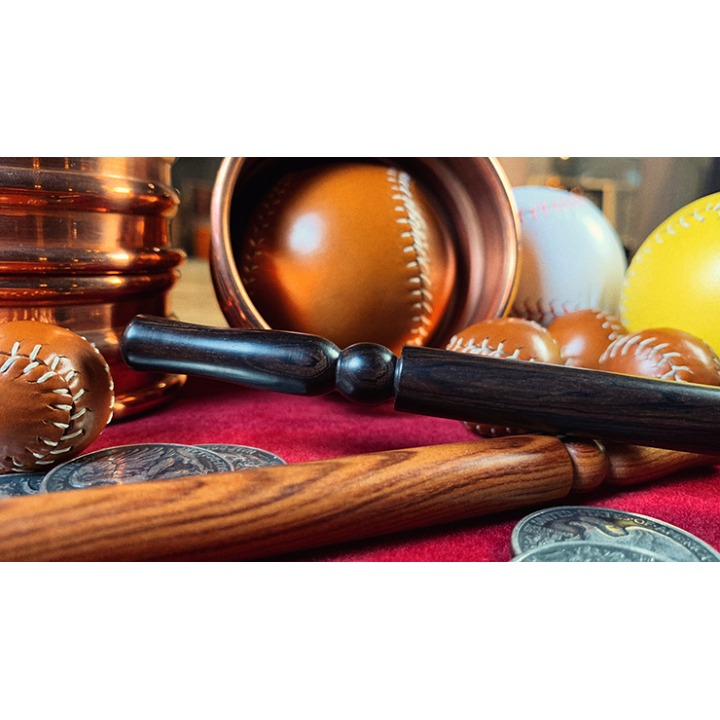 Wooden wand PRO (Standard Black) by Harry He & Bacon Magic