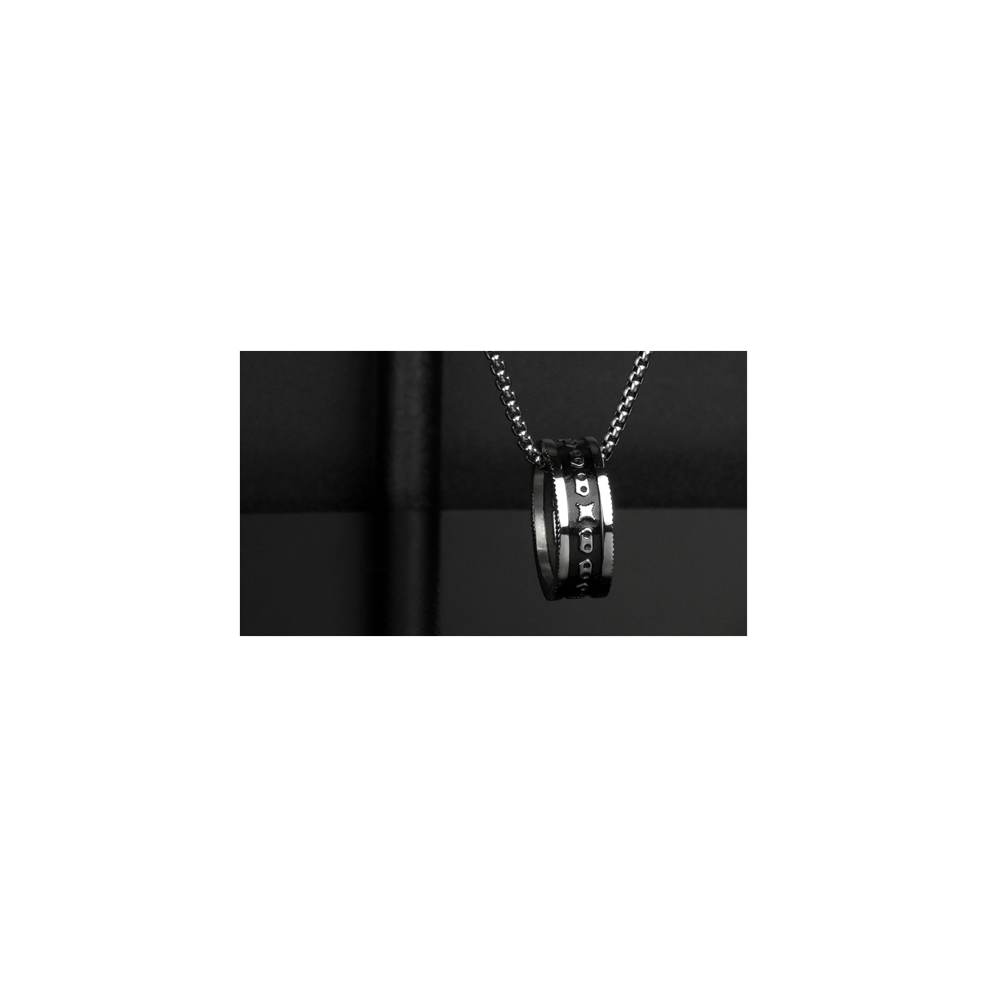 Collusion Ring (Small) by Mechanic Industries