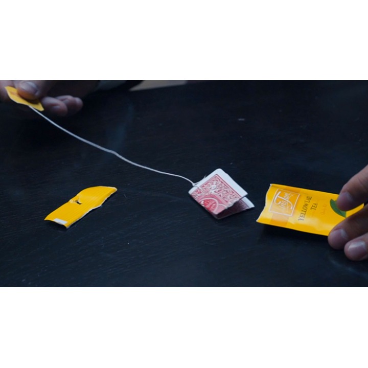 Instant T Red / 2019 (Gimmicks and Online Instructions) by The French Twins & Magic Dream