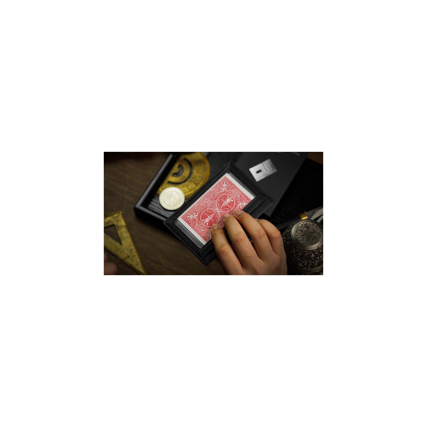 MAGIC WALLET UNIVERSE PEEK by TCC