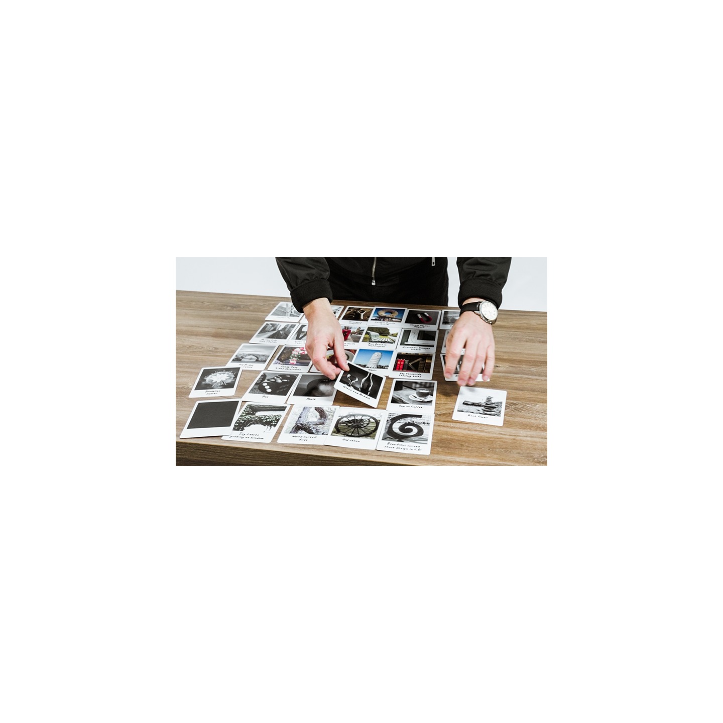 THE BIGGER PICTURE (Gimmicks and Online Instructions) by Radek Hoffman & Chris Jones