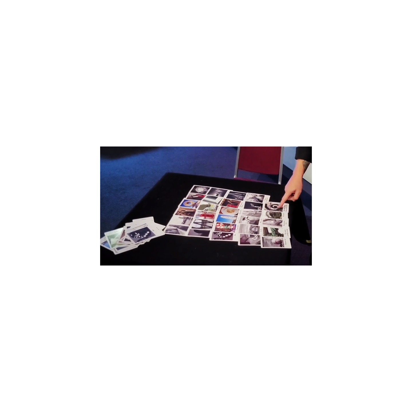 THE BIGGER PICTURE (Gimmicks and Online Instructions) by Radek Hoffman & Chris Jones