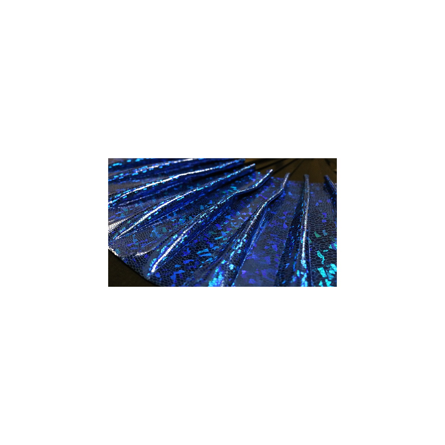 Appearing SnowStorming Fan V2 (Blue Hologram) by Victor Voitko (Gimmick and Online Instructions)