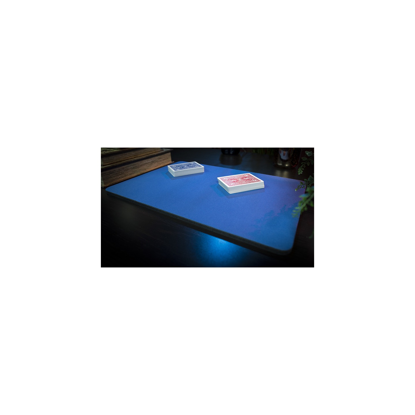 Deluxe Close-Up Pad 11X16 (Blue) by Murphy's Magic Supplies