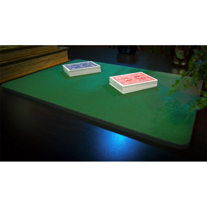 Deluxe Close-Up Pad 11X16 (Green) by Murphy's Magic Supplies