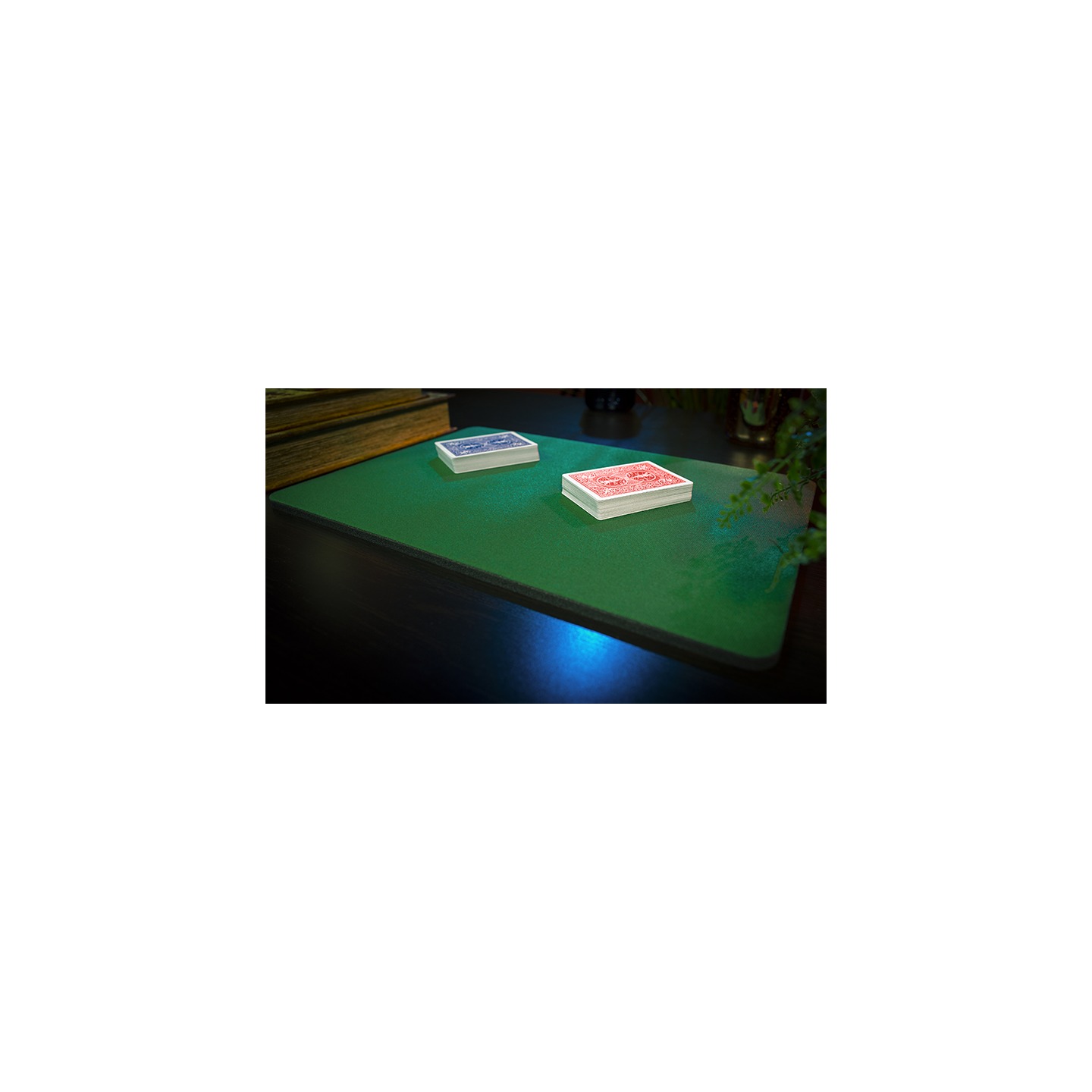 Deluxe Close-Up Pad 11X16 (Green) by Murphy's Magic Supplies