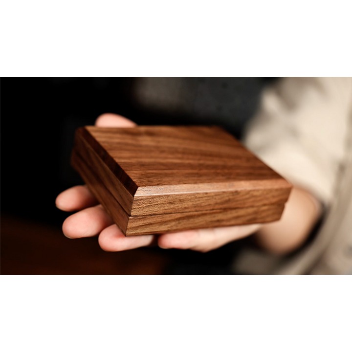 Mirage Box by Stephen Chan & Bond Lee