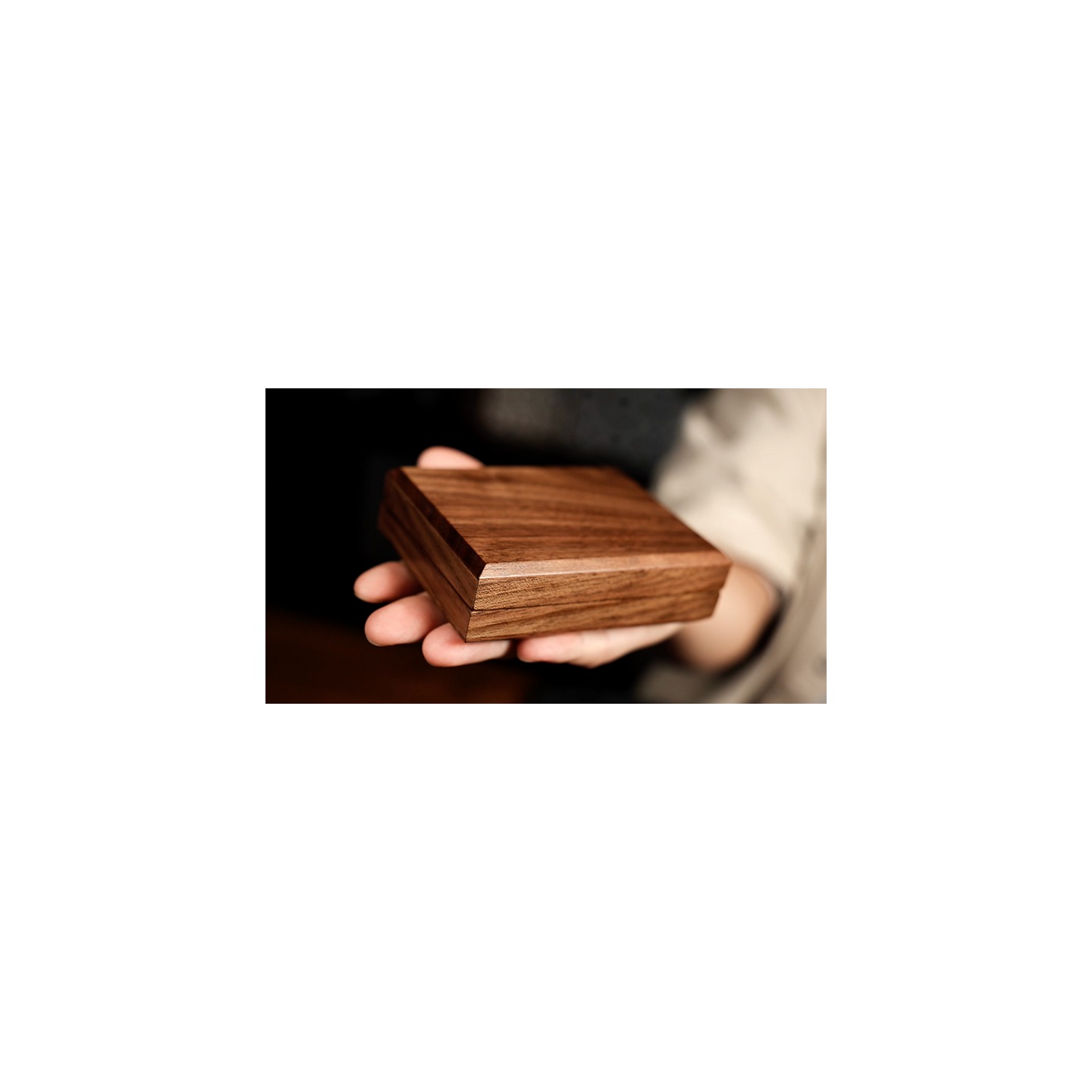Mirage Box by Stephen Chan & Bond Lee
