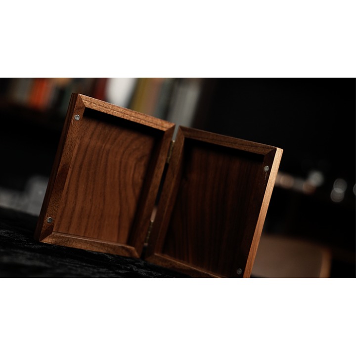 Mirage Box by Stephen Chan & Bond Lee