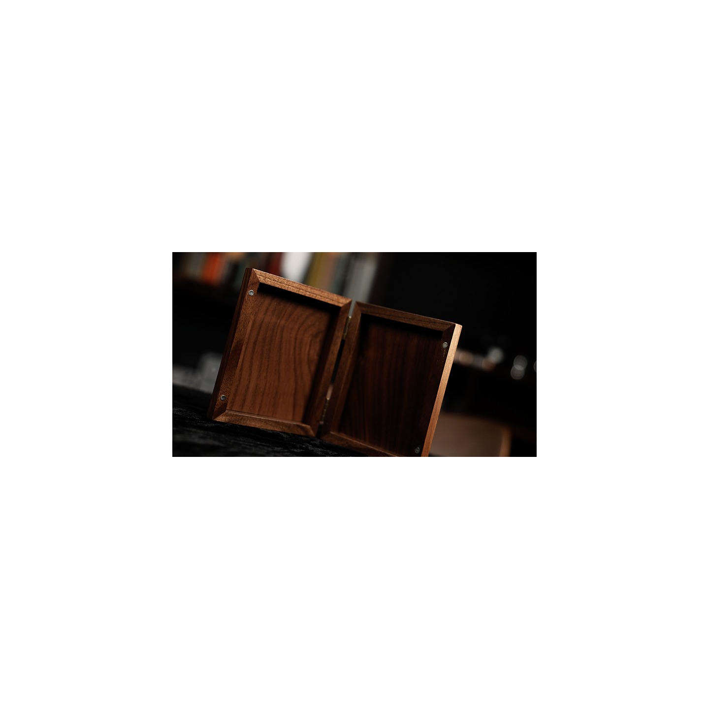 Mirage Box by Stephen Chan & Bond Lee