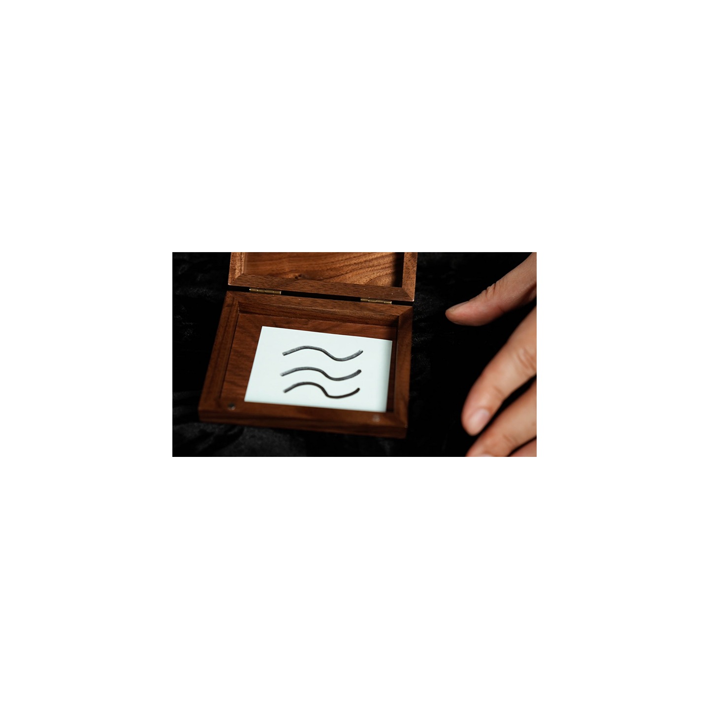 Mirage Box by Stephen Chan & Bond Lee