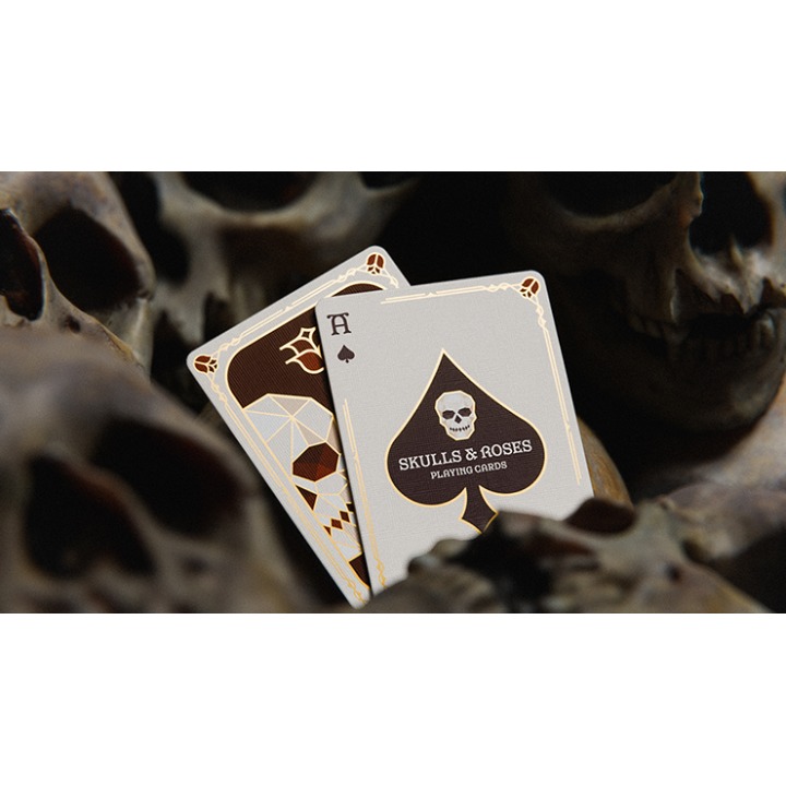 Skulls & Roses Playing Cards