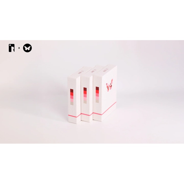 Room One X Butterfly Present Butterfly Try All Playing Cards (300G)