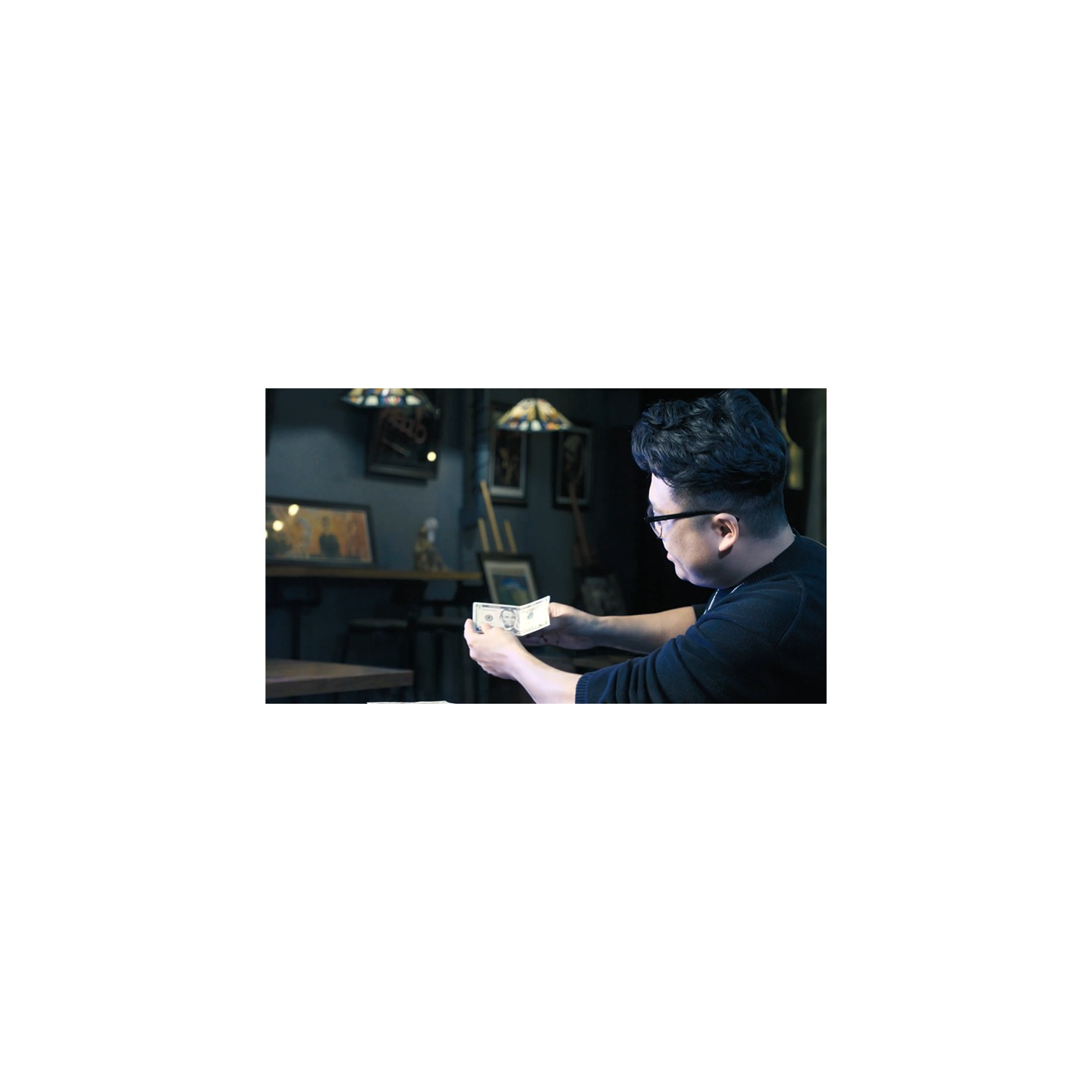 The Right Bill (EUR) by Wang Zhe & Bacon Magic