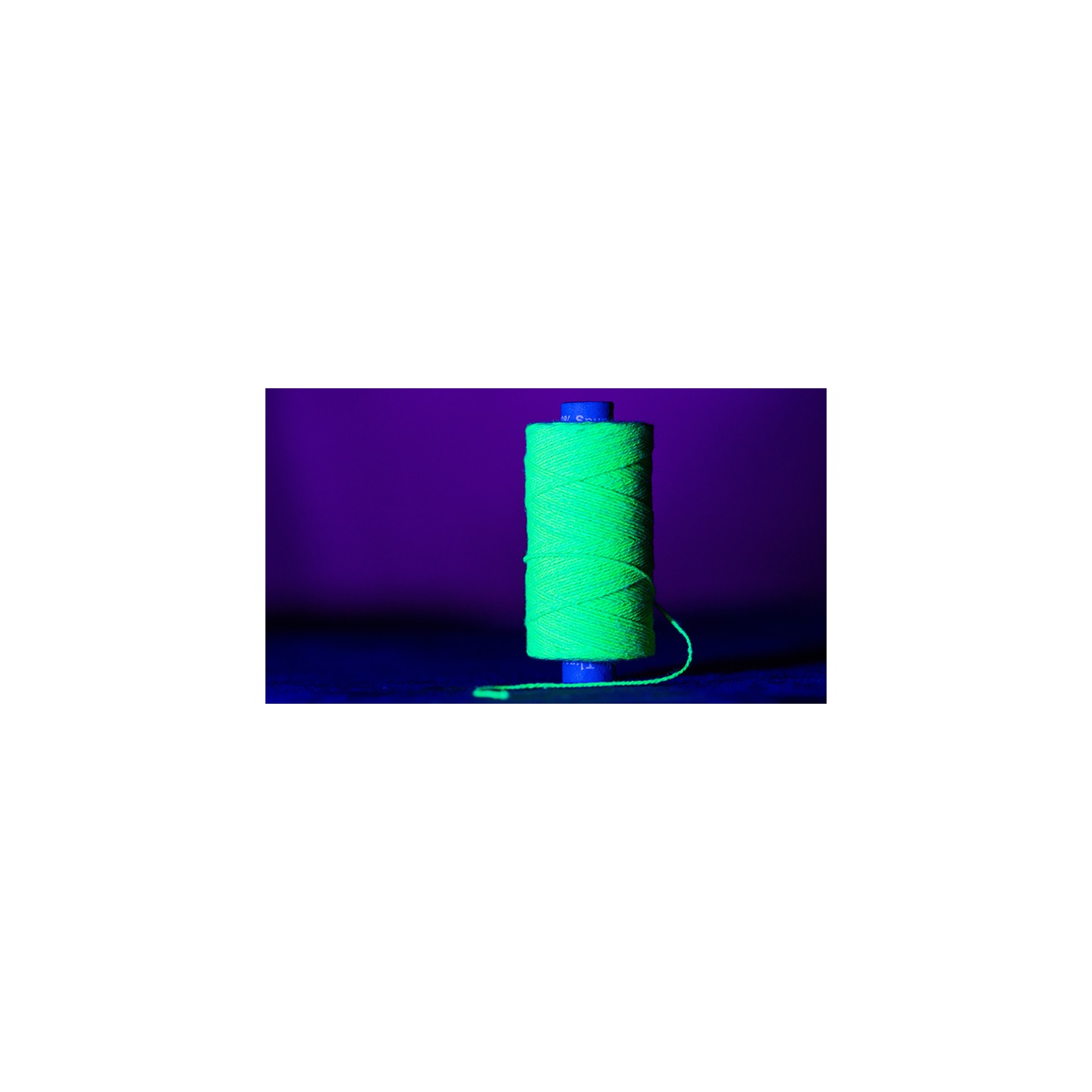 WGM UV GLOW GYPSY THREAD GREEN REFILL SPOOL by Murphy's Magic