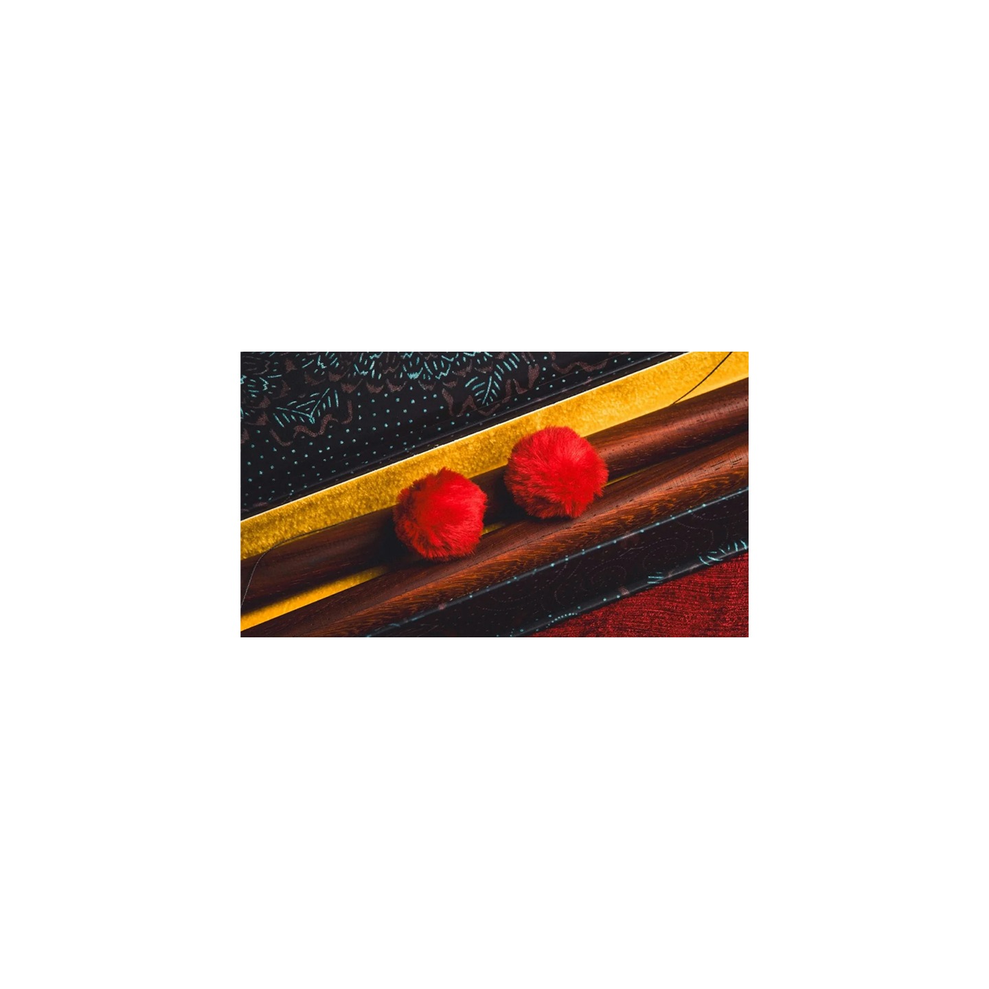 Chinese Sticks by Sui Huazhi & Bacon Magic