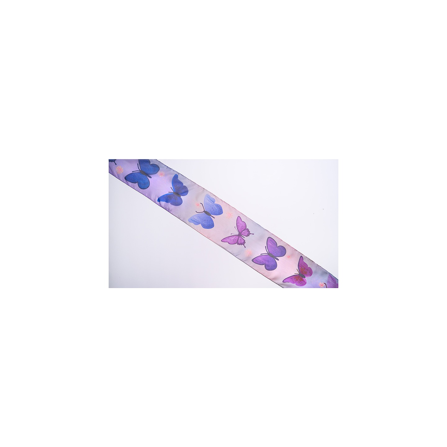 PRO SILK XXL HEART STREAMER 50 foot X 6.5 inch by Murphy's Magic