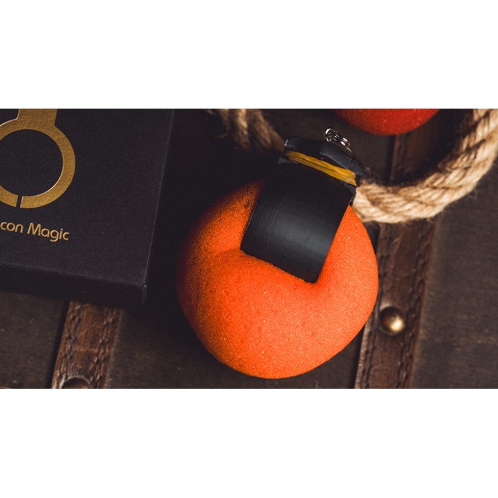 L Holder (Single Ball) by Long Long & Bacon Magic