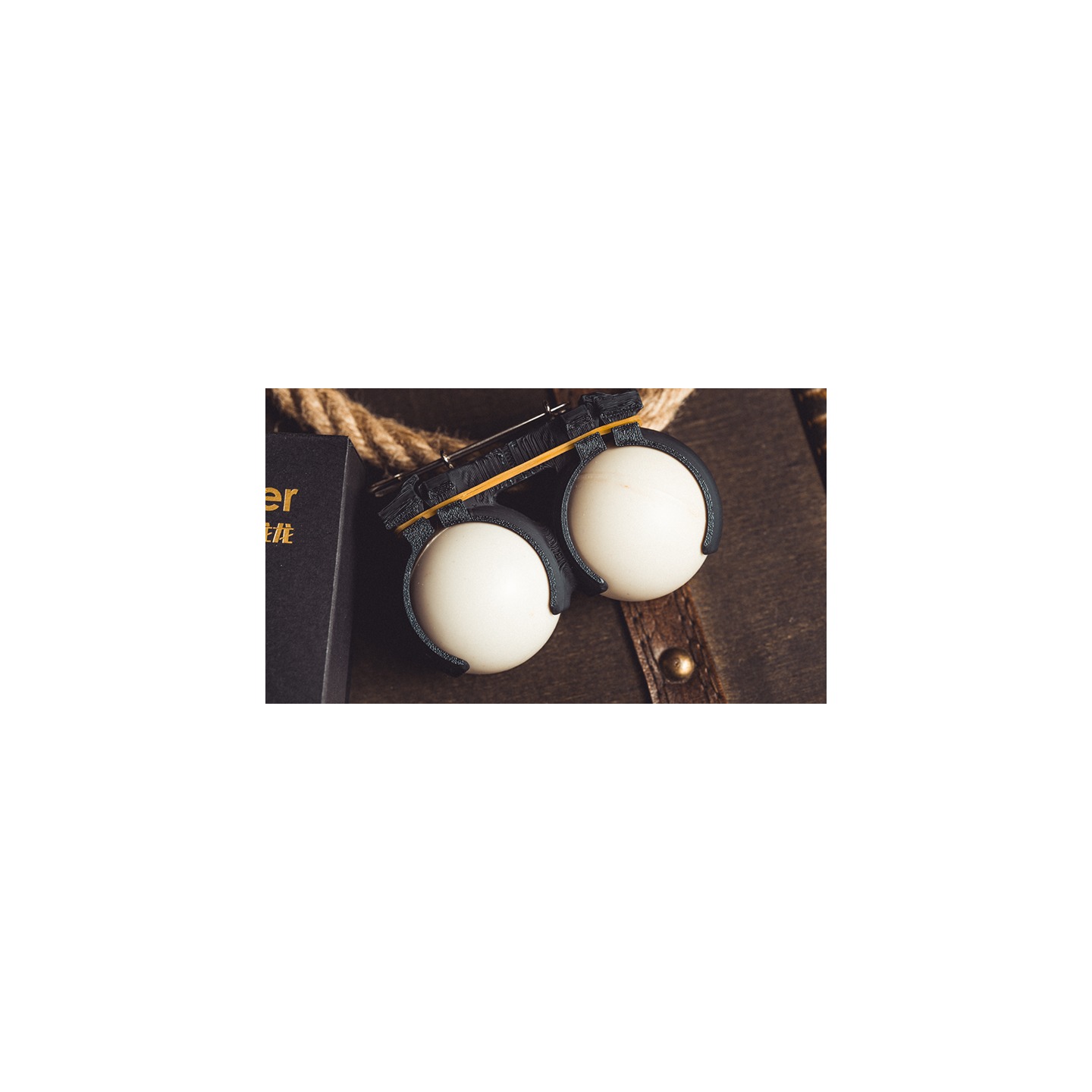 L Holder (Double Ball) by Long Long & Bacon Magic