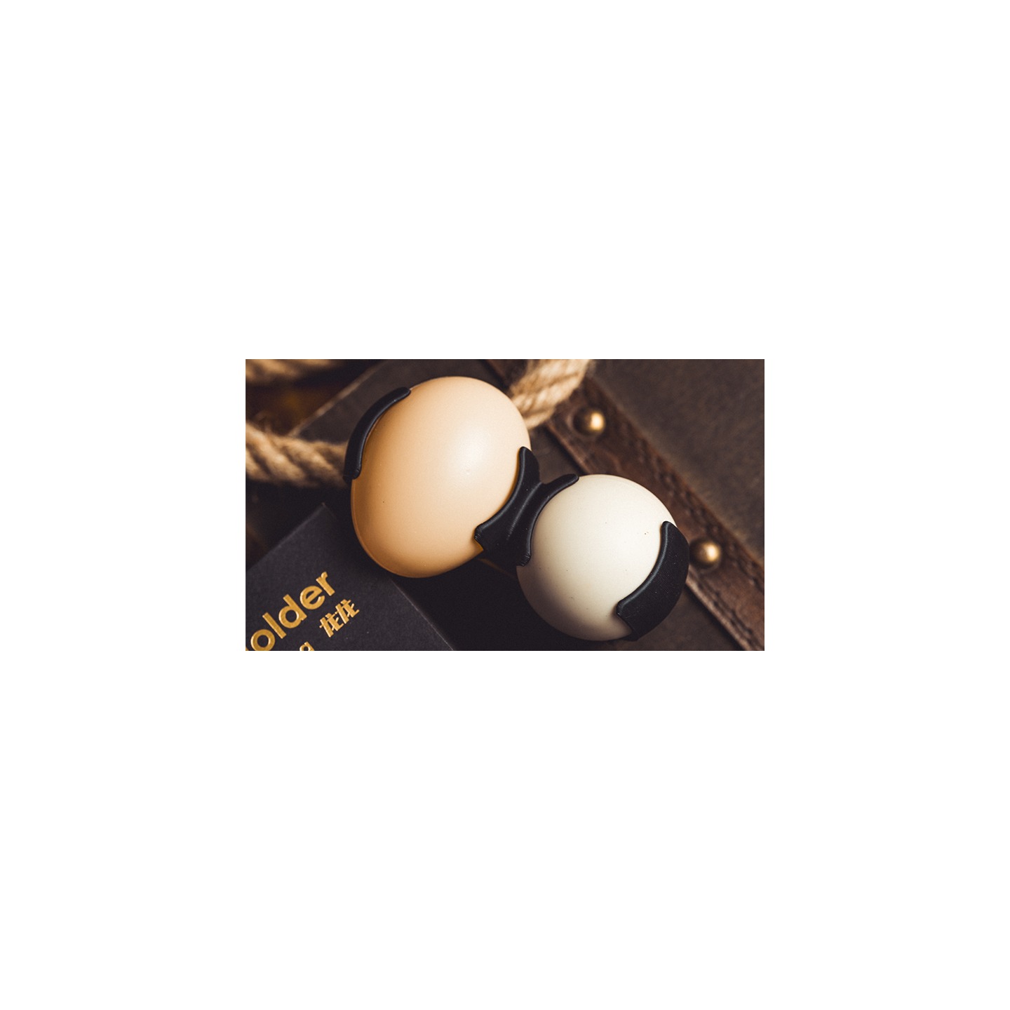 L Holder (Double Ball) by Long Long & Bacon Magic
