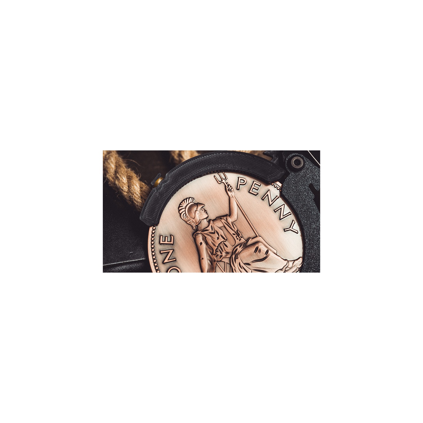 L Holder (Single Jumbo Coin 2.7"-3.2") by Long Long & Bacon Magic