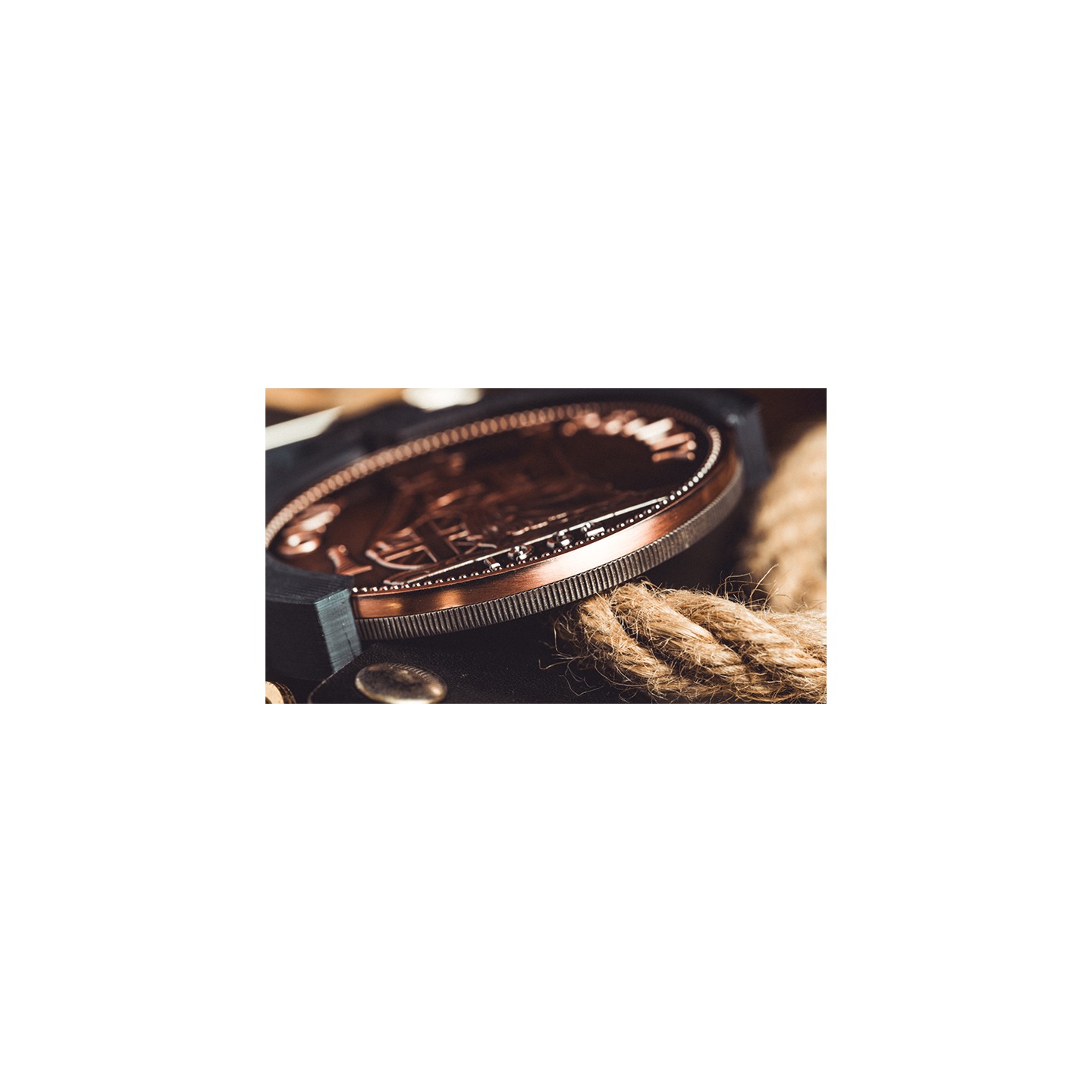 L Holder (Double Jumbo Coins 2.7"-3.2") by Long Long & Bacon Magic