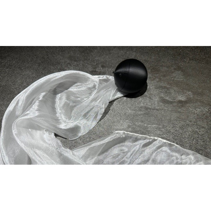 Hyper Silk Ball by Peng Min & Storm Creative (Black)