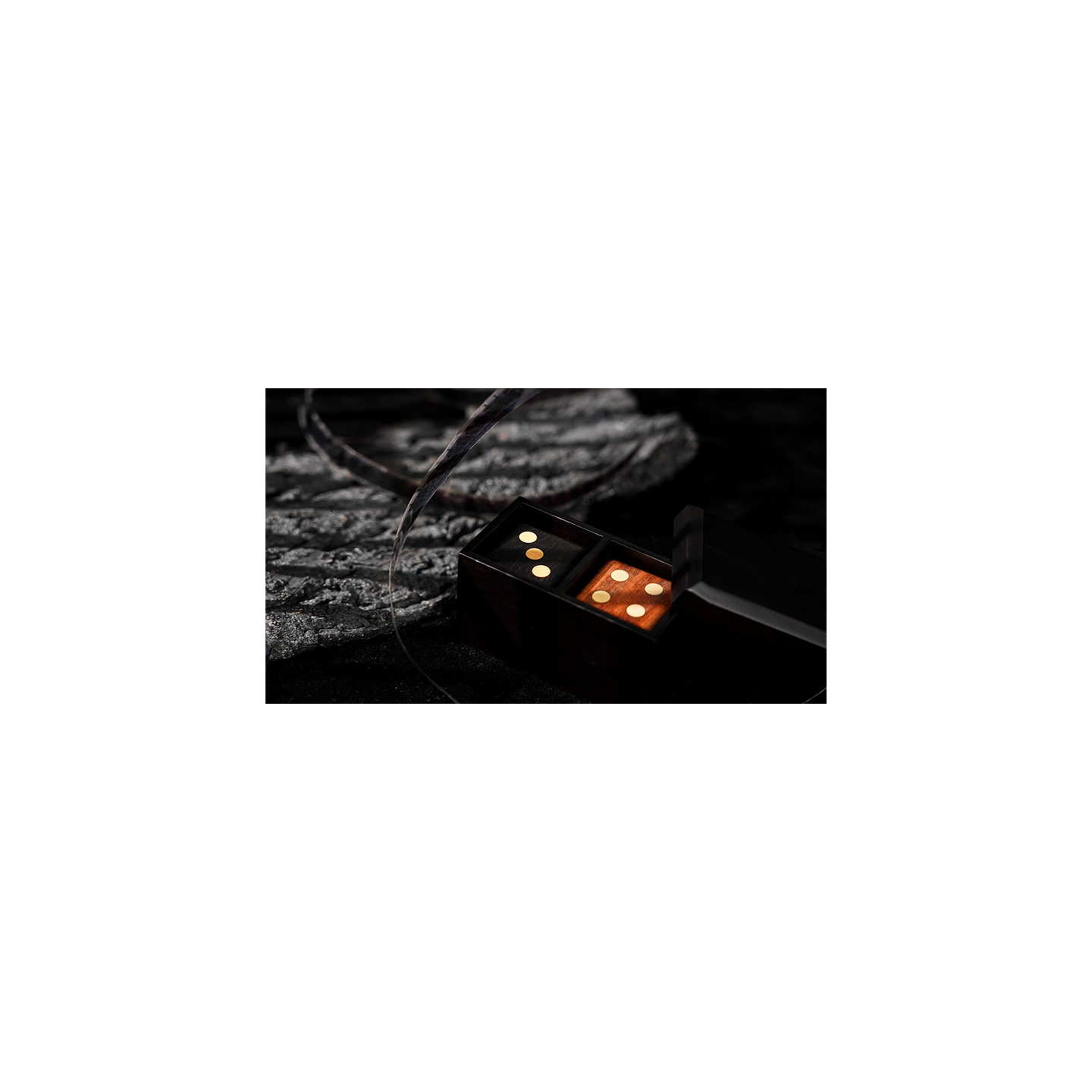 Classicho Hearken Dice by TCC