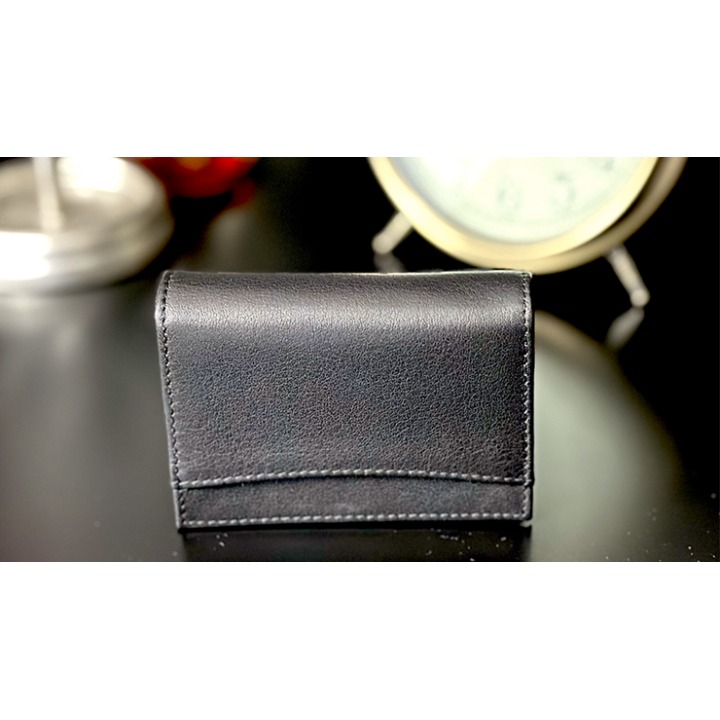 The Lookout Wallet 2.0 by Paul Carnazzo