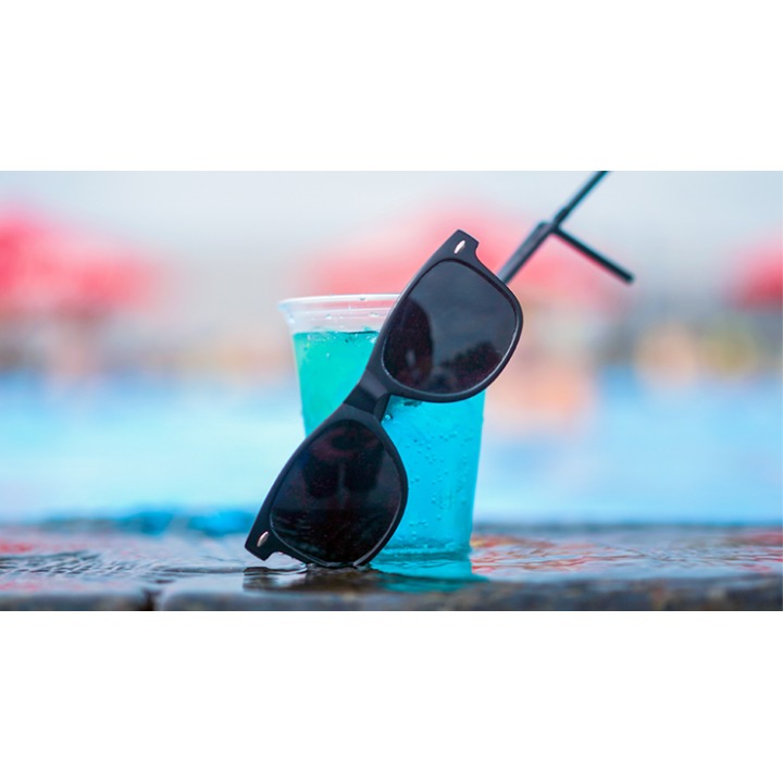 VANISHING SUNGLASSES (Gimmicks and Online Instructions) by Wonder Makers