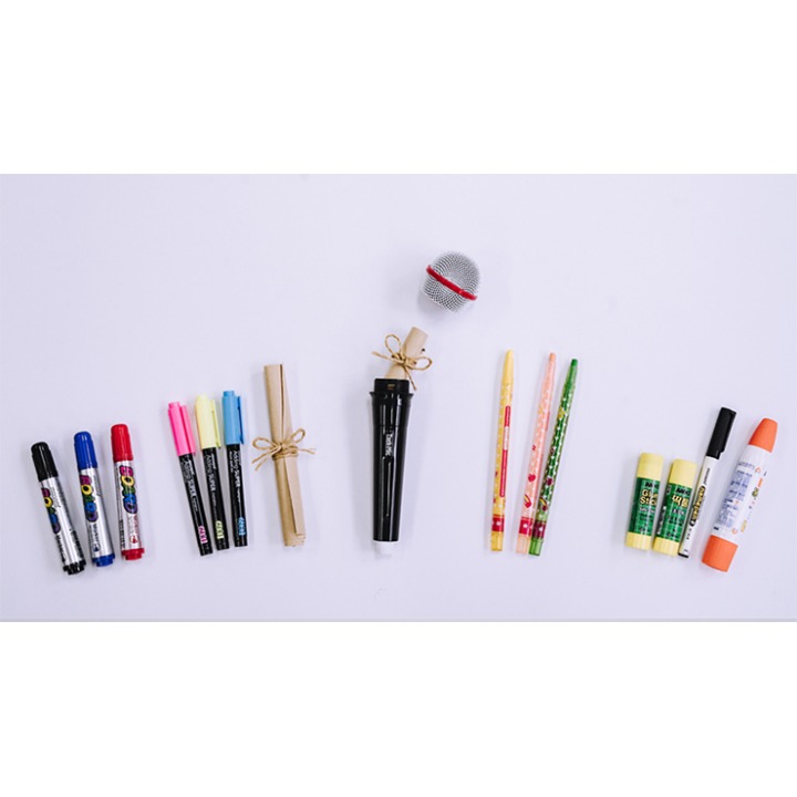 Microphone (Giggle Stick) by JL Magic