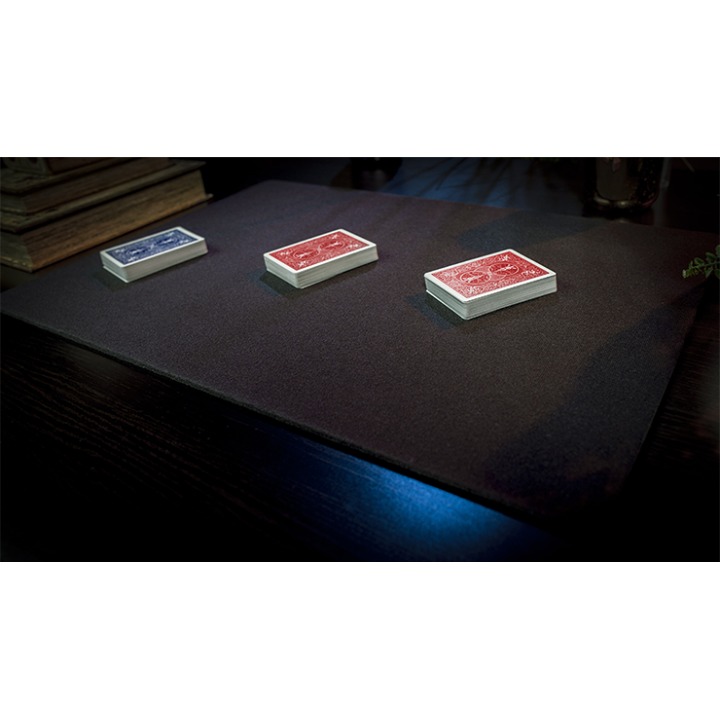 Standard Close-Up Pad 16X23 (Black) by Murphy's Magic Supplies