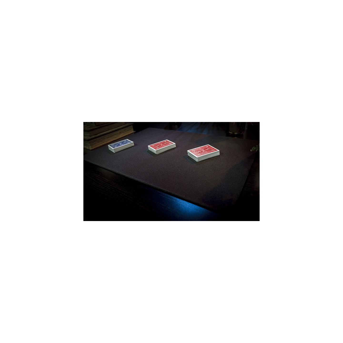 Standard Close-Up Pad 16X23 (Black) by Murphy's Magic Supplies