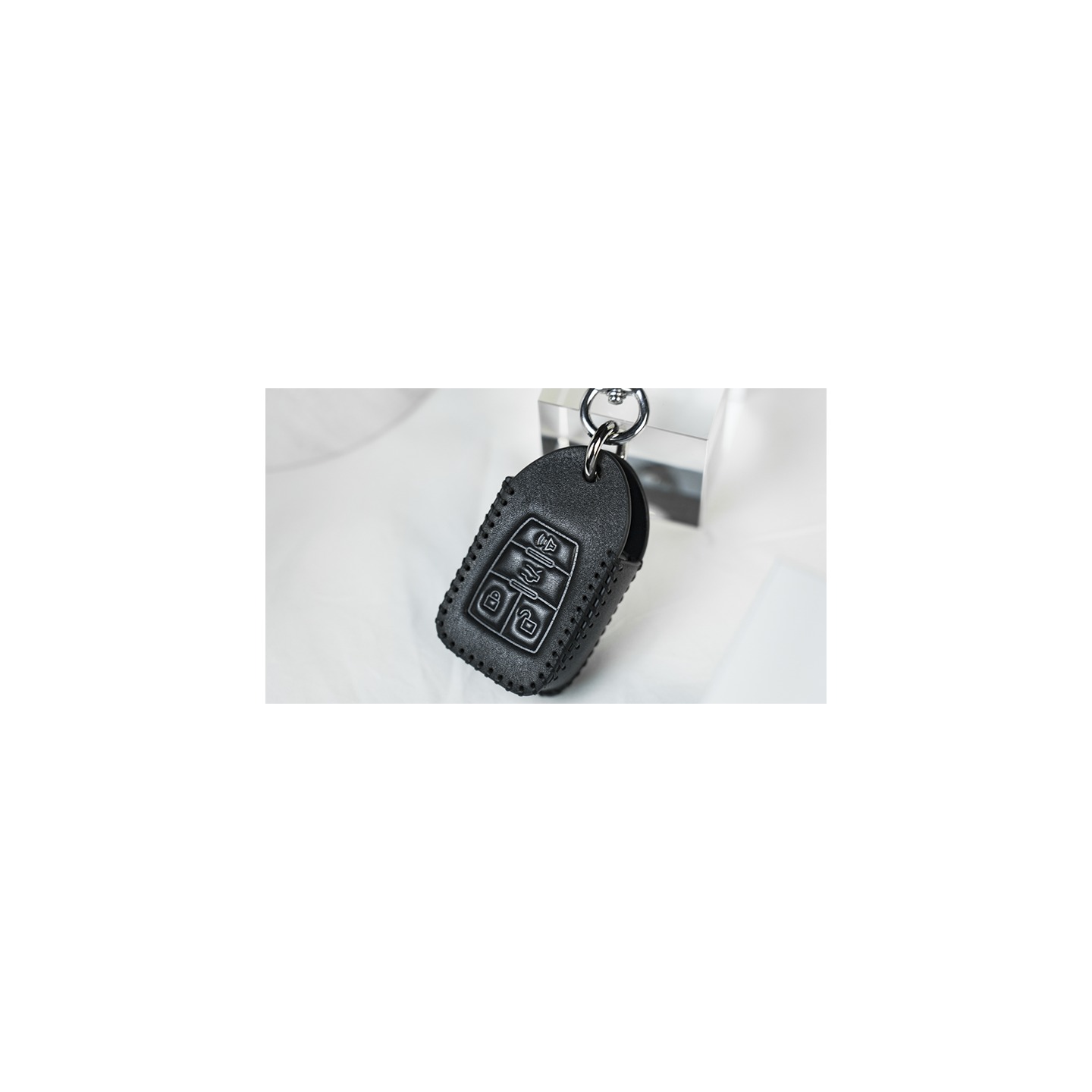 Palm Peeker Keychain Case by PITATA MAGIC